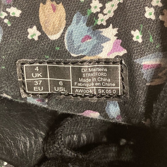 Dr. Martens Stratford Soft Leather Floral Interior Kids Boots Size 4 - Picture 2 of 7